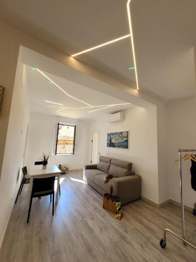 Sara Luxury Apartment 3 Сорренто Екстер'єр фото